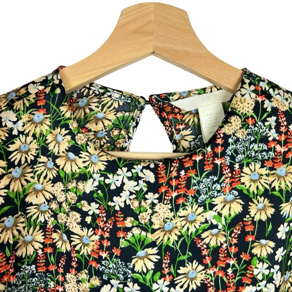 H&M Crop Top Floral Womens XS Satin Y2K 90s Inspired Fairy Whimsy Cottagecore - Picture 3 of 10